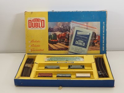 Lot 583 - A pair of HORNBY DUBLO OO gauge 2-rail goods...