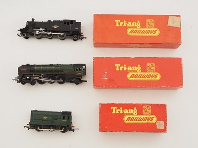 Lot 588 - A group of TRI-ANG OO gauge locomotives...