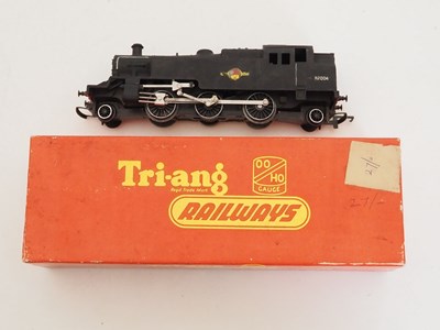 Lot 588 - A group of TRI-ANG OO gauge locomotives...