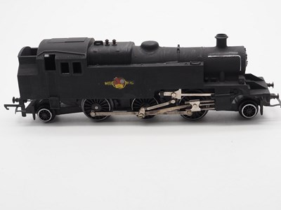Lot 588 - A group of TRI-ANG OO gauge locomotives...