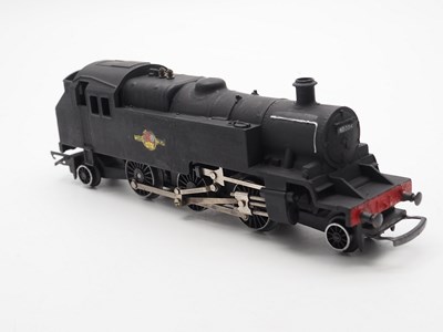 Lot 588 - A group of TRI-ANG OO gauge locomotives...
