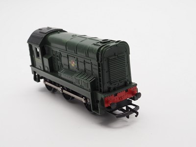 Lot 588 - A group of TRI-ANG OO gauge locomotives...