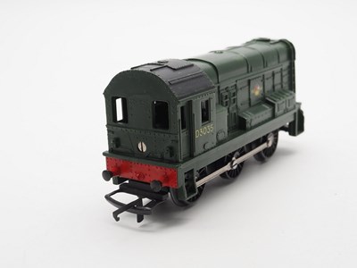 Lot 588 - A group of TRI-ANG OO gauge locomotives...