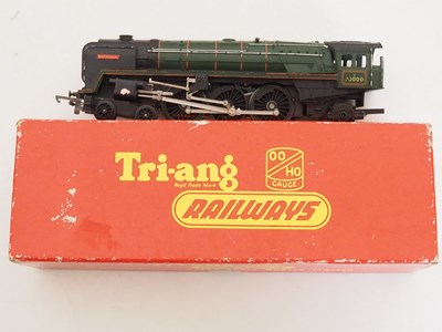 Lot 588 - A group of TRI-ANG OO gauge locomotives...