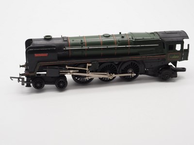 Lot 588 - A group of TRI-ANG OO gauge locomotives...