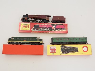 Lot 590 - A group of HORNBY DUBLO OO gauge 2-rail...