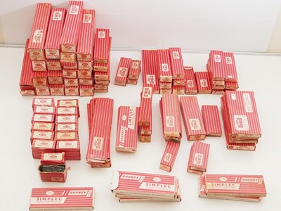 Lot 601 - A large quantity of boxed HORNBY DUBLO OO...