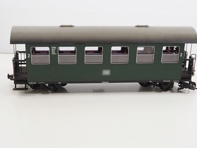 Lot 616 - A pair of LGB G scale 3070 German outline...