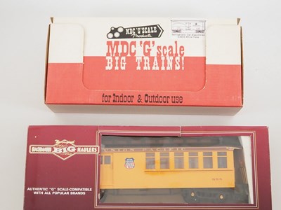 Lot 626 - A pair of G scale American outline cars...