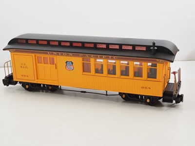 Lot 626 - A pair of G scale American outline cars...