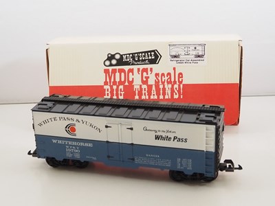 Lot 626 - A pair of G scale American outline cars...