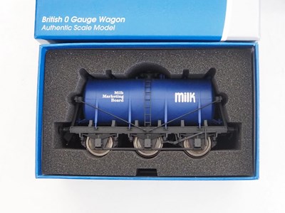 Lot 641 - A pair of DAPOL O gauge tank wagons,...