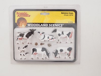 Lot 644 - A group of BACHMANN SCENECRAFT O gauge resin...