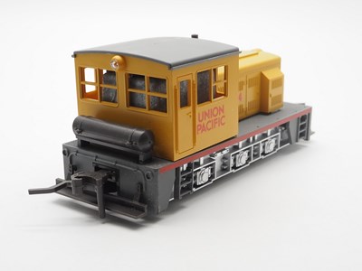 Lot 663 - A pair of ATLAS O Gauge American outline 0-6-0...