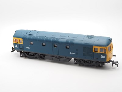 Lot 673 - A pair of LIMA O gauge class 33 diesel...