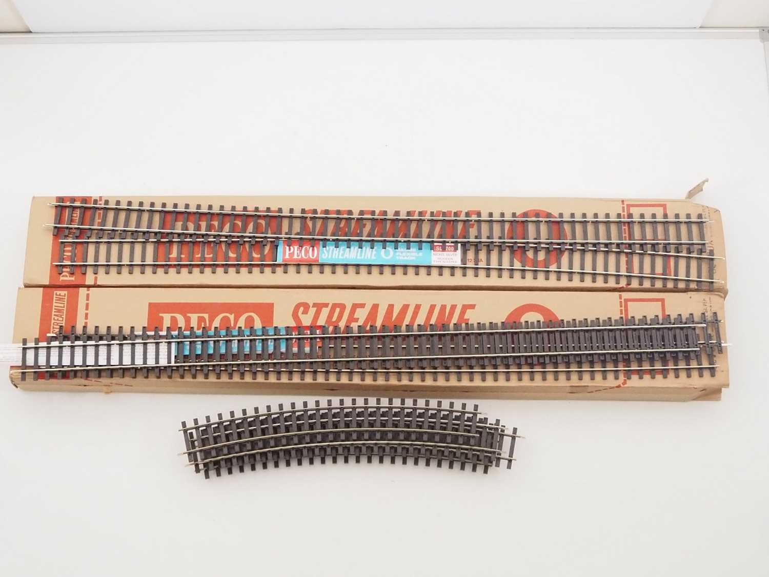 Lot 675 - A pair of boxes of PECO O gauge Streamline...