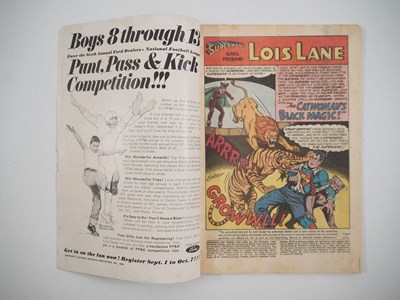 Lot 136 - SUPERMAN'S GIRLFRIEND: LOIS LANE #70 (1966 -...