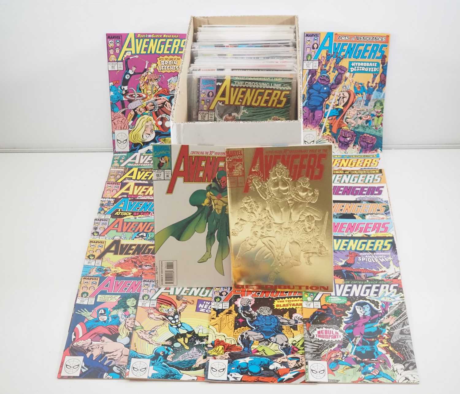 Lot 215 - AVENGERS #301 to 402 (102 in Lot) - (1989/1996...