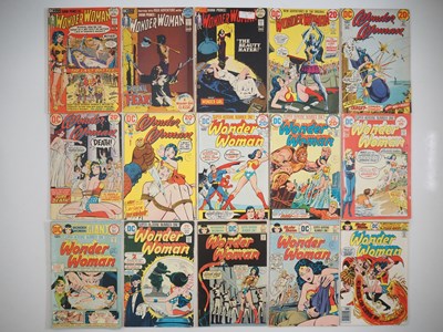 Lot 148 - WONDER WOMAN #198, 199, 200, 204, 205, 207,...