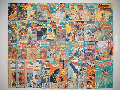 Lot 150 - WONDER WOMAN #261 to 282, 283 to 293, 295 to...