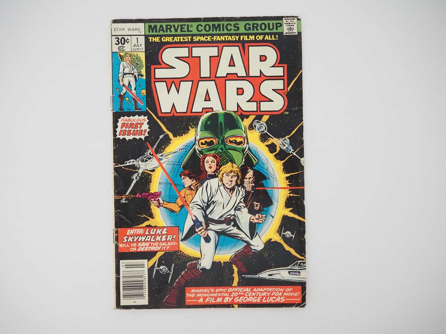Lot 318 - STAR WARS #1 (1977 - MARVEL) - The first