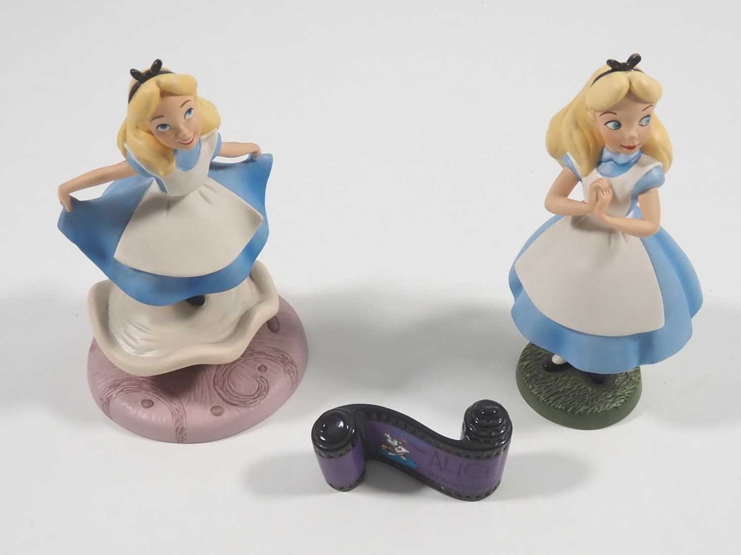 Lot 49 - WALT DISNEY: ALICE IN WONDERLAND - Walt Disney...