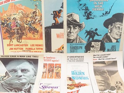 Lot 215 - A group of US 30x40 rolled Western movie...