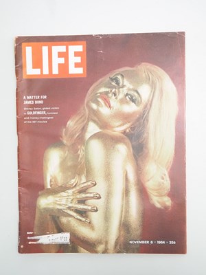 Lot 424 - JAMES BOND: GOLDFINGER (1964) - UK press...