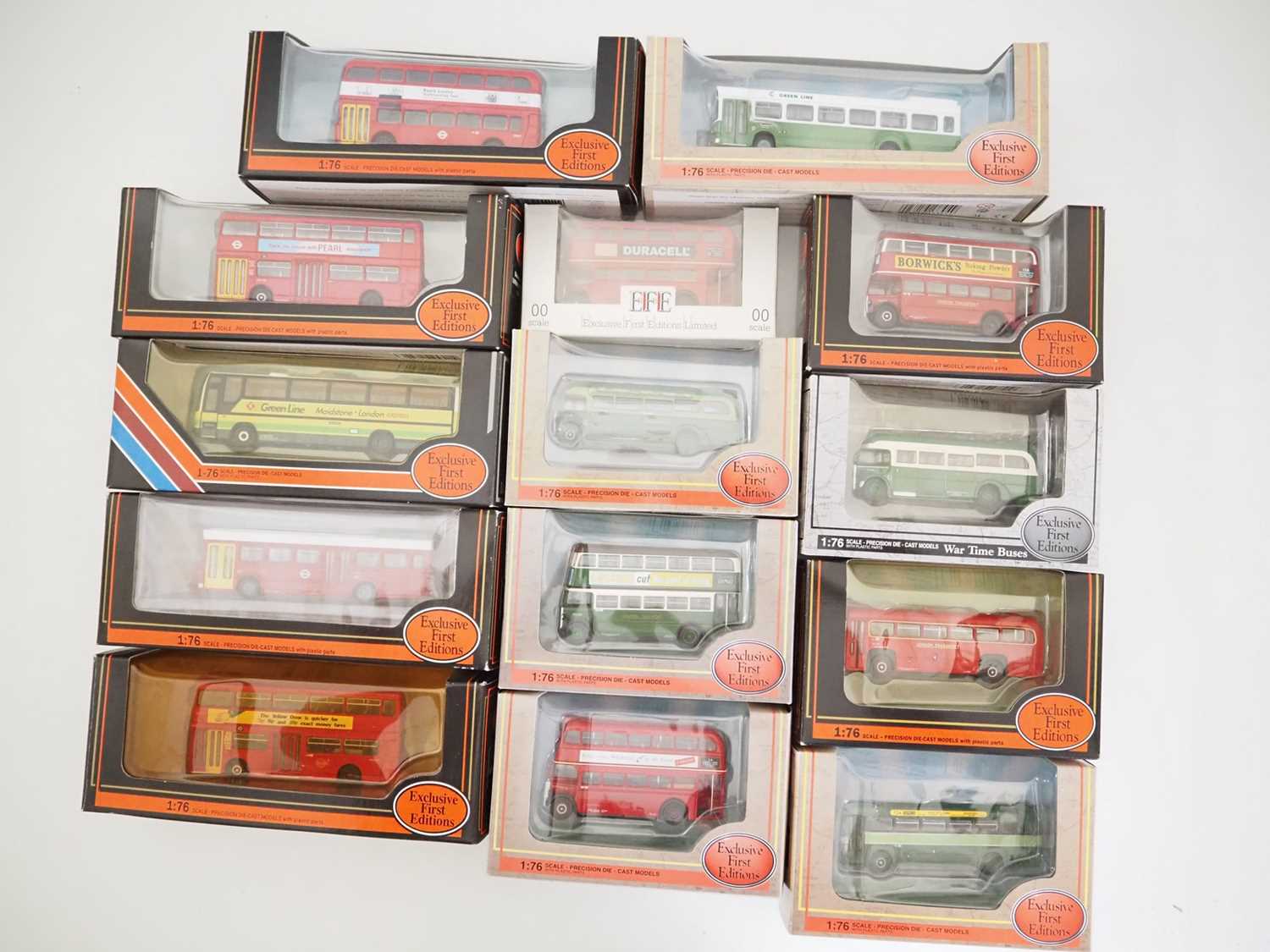 Lot 4 - A group of EFE 1:76 scale diecast buses, all...