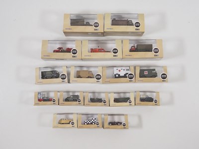Lot 65 - A group of OXFORD DIECAST 1:76 scale (OO...
