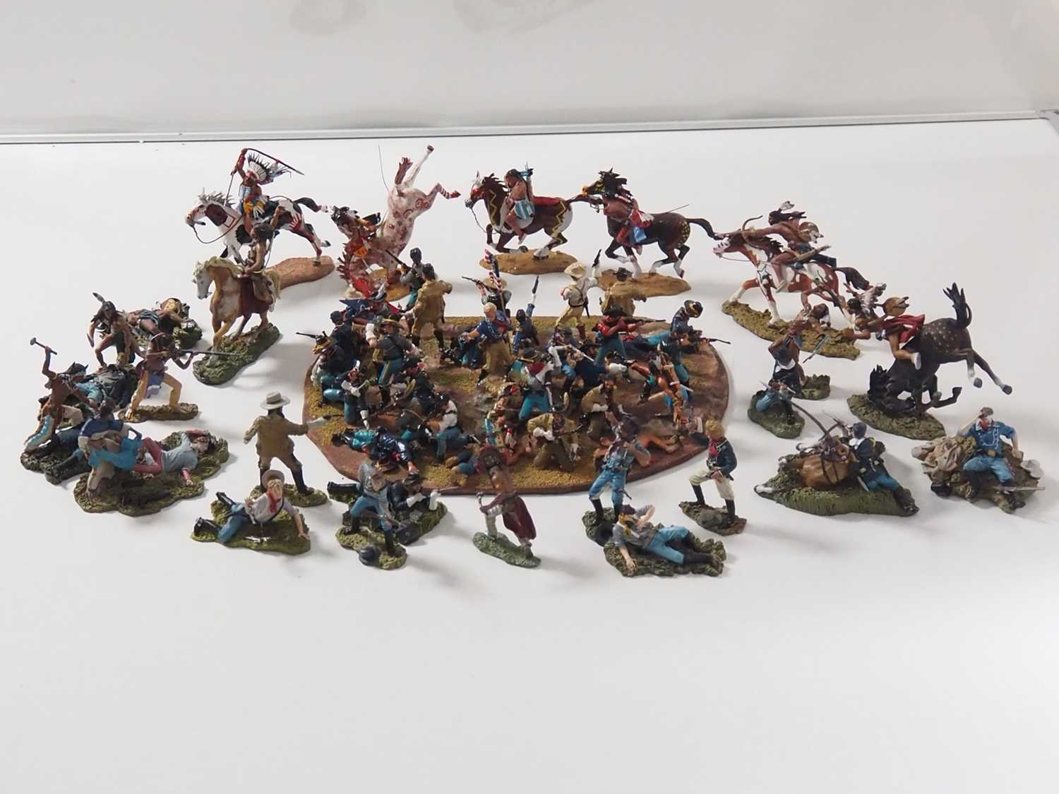 Lot 144 - A mixed group of unboxed diecast figures...