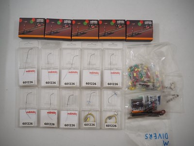 Lot 248 - A group of MARKLIN Z gauge accessories to...