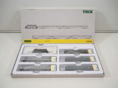 Lot 274 - A TRIX N gauge 11600 German outline Fast...