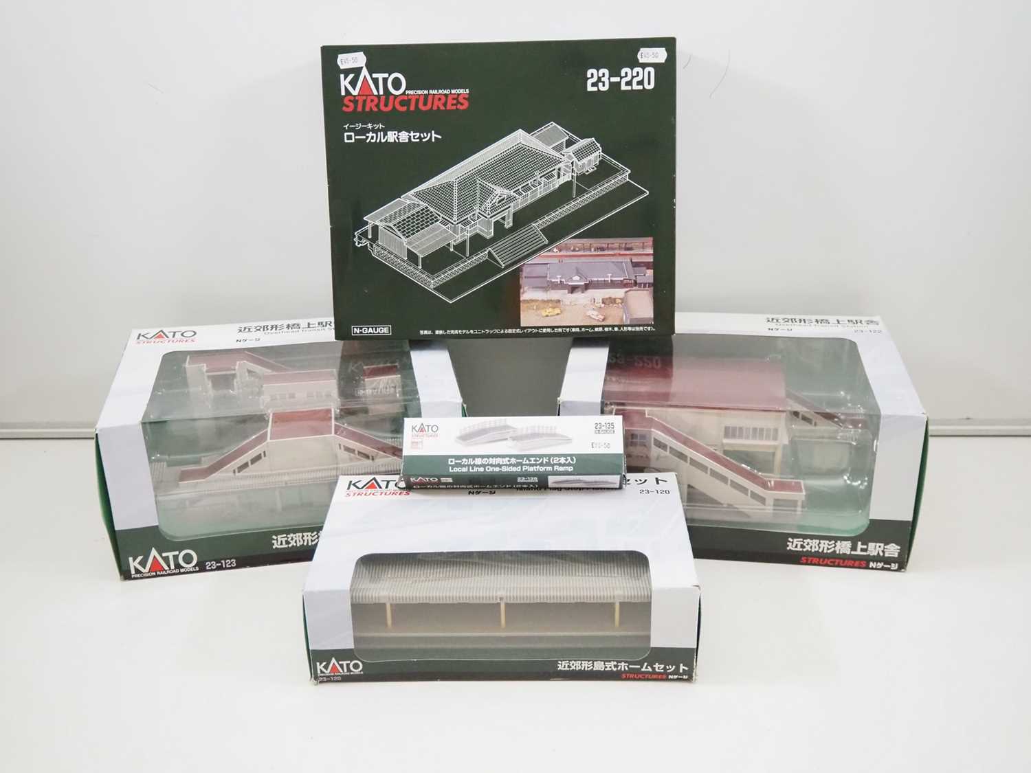 Lot 281 - A group of KATO N gauge model railway...