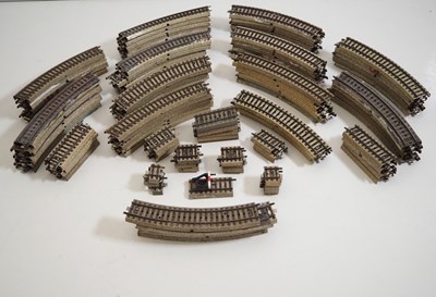 Lot 291 - A selection of MARKLIN unboxed HO gauge 3-rail...