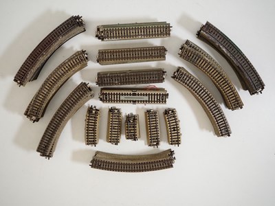 Lot 292 - A selection of MARKLIN unboxed HO gauge 3-rail...