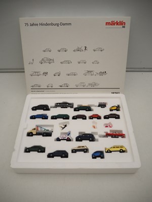 Lot 310 - A MARKLIN HO gauge 18761 Cars and Accessories '...