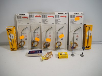 Lot 321 - A large quantity of MARKLIN HO gauge street...