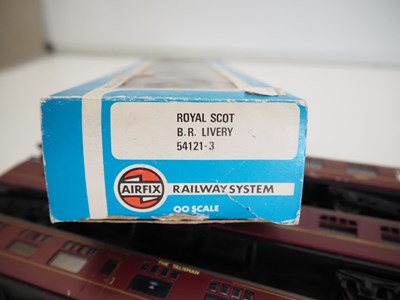 Lot 405 - A boxed OO gauge AIRFIX 54121-3 Royal Scot...