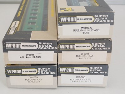 Lot 415 - A group of five WRENN OO gauge Pullman...