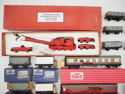 Lot 427 - A large quantity of boxed and unboxed HORNBY...