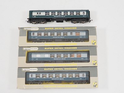 Lot 445 - A group of WRENN OO gauge Pullman cars in...