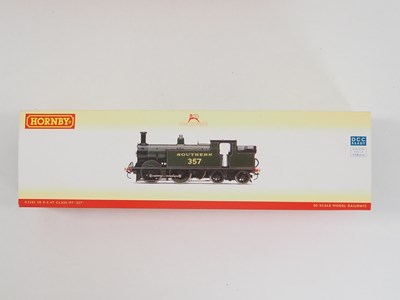 Lot 449 - A pair of HORNBY OO gauge Southern Railway...