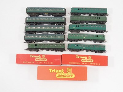 Lot 465 - A group of TRI-ANG OO gauge 2-car EMUs...