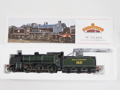 Lot 470 - A pair of BACHMANN OO gauge Southern Railway...