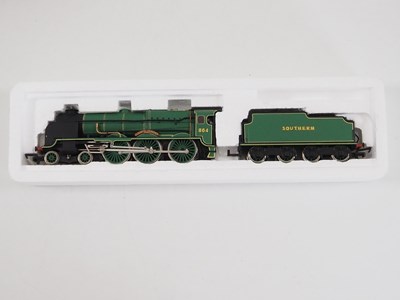 Lot 470 - A pair of BACHMANN OO gauge Southern Railway...