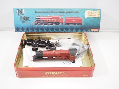 Lot 490 - A mixed selection of HORNBY OO gauge model...