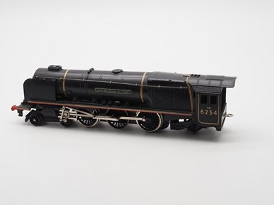 Lot 514 - A group of WRENN OO gauge locomotives in...