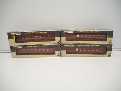 Lot 526 - A group of WRENN OO gauge Pullman cars all in...