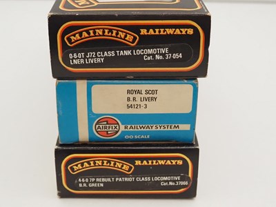 Lot 532 - A group of three OO gauge steam locomotives...